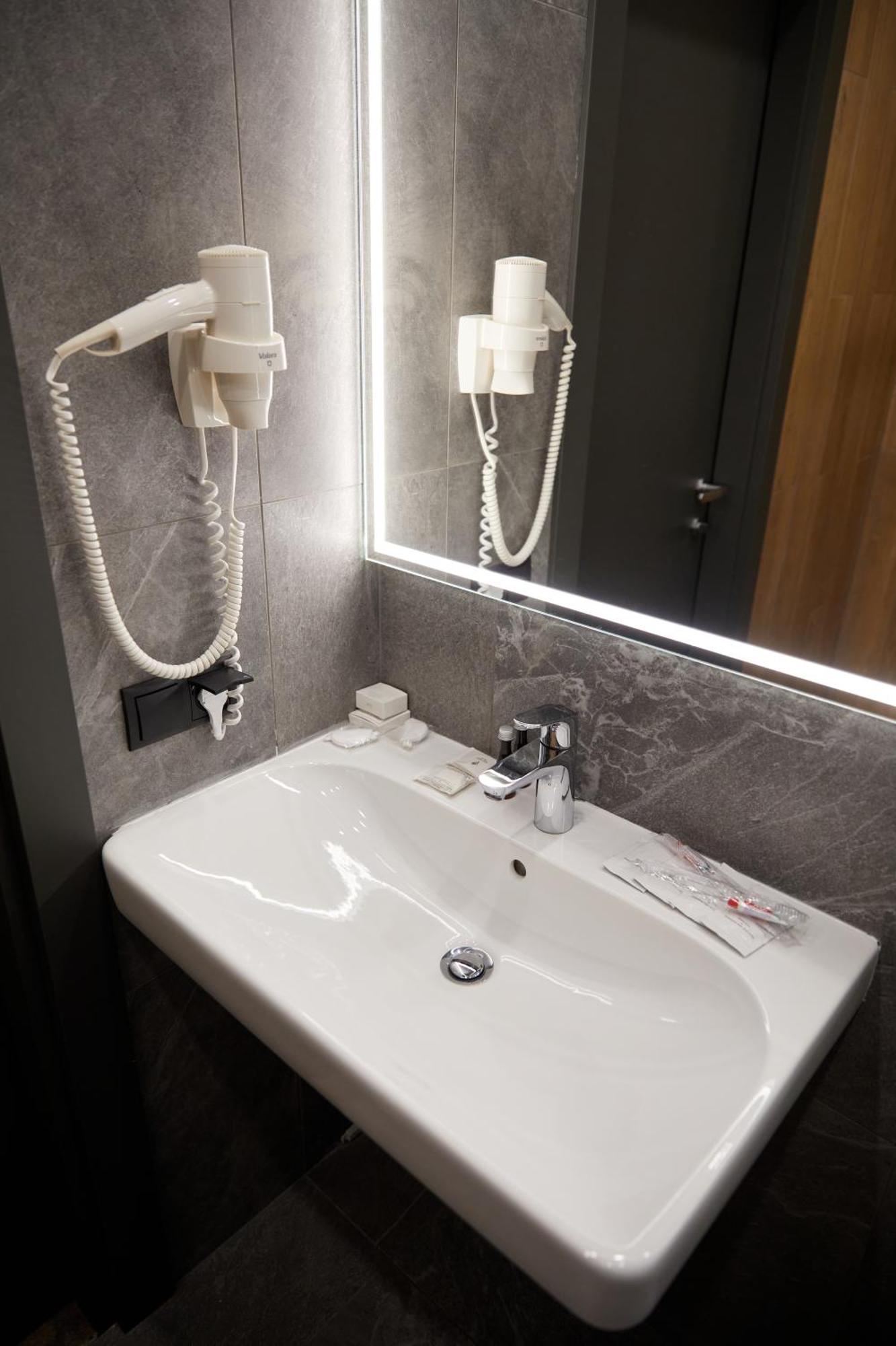 Hotel Fregat Kiev Extérieur photo